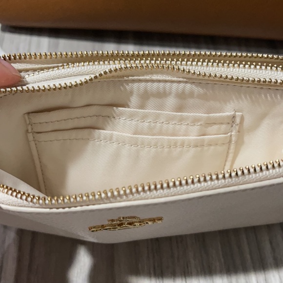White coach double zip wallet - Picture 4 of 4
